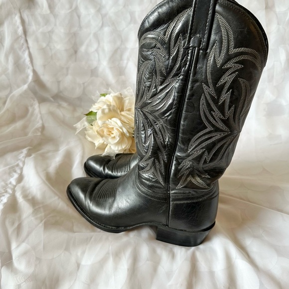 J. Chisholm VINTAGE Mens 8.5 D Black Western Cowboy Boots handcrafted in USA - Picture 6 of 10